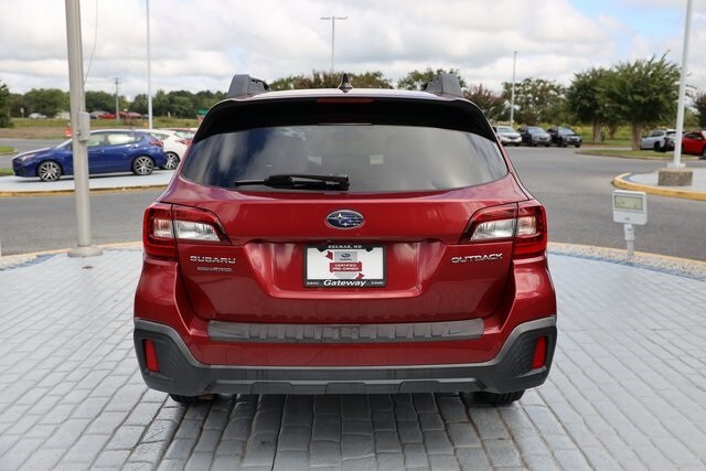 2018 Subaru Outback 2.5i Premium photo 3