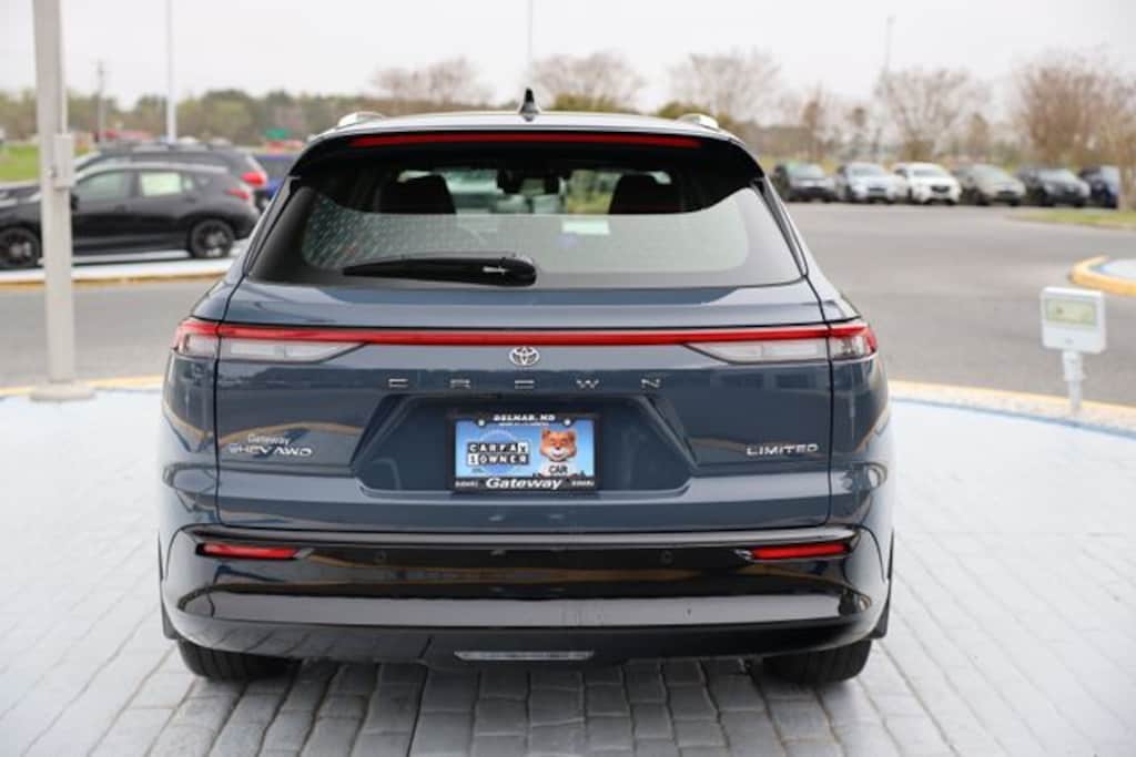 Used 2025 Toyota Crown Signia Limited SUV