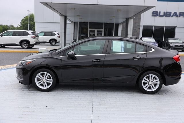 Used 2019 Chevrolet Cruze LT with VIN 1G1BE5SM5K7121956 for sale in Delmar, MD