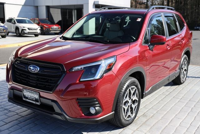 2023 Subaru Forester Premium Crossover AWD