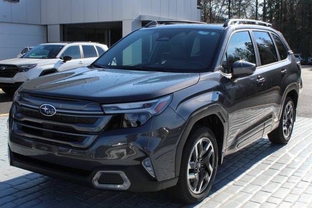 2025 Subaru Forester Limited's photo