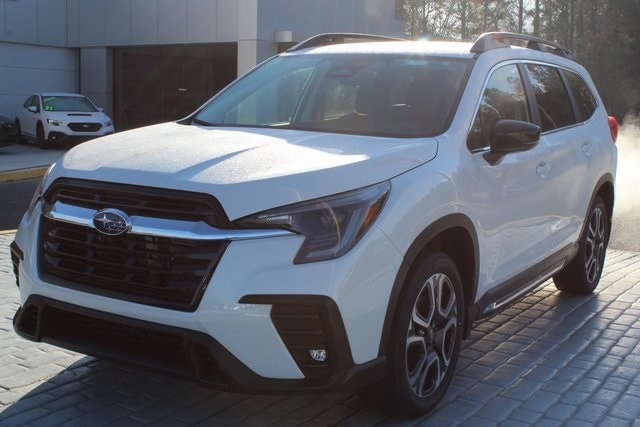 2026 Subaru Ascent Limited's photo