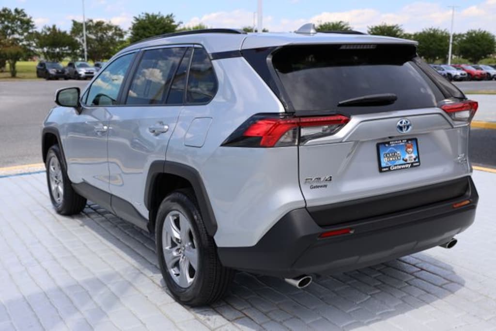 Used 2024 Toyota RAV4 Hybrid XLE SUV