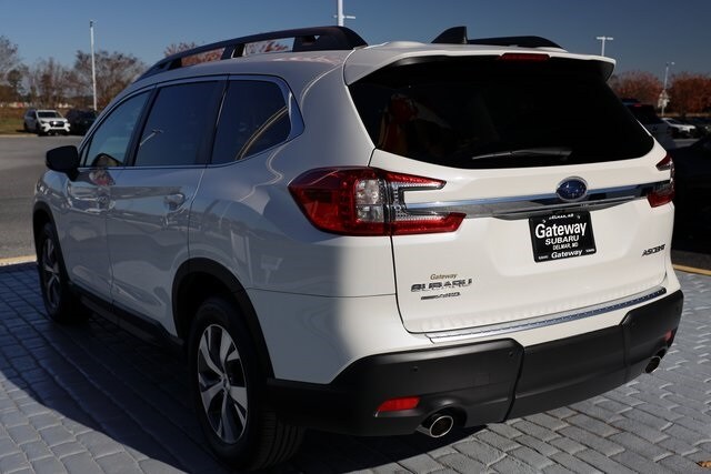 2025 Subaru Ascent Premium photo 3