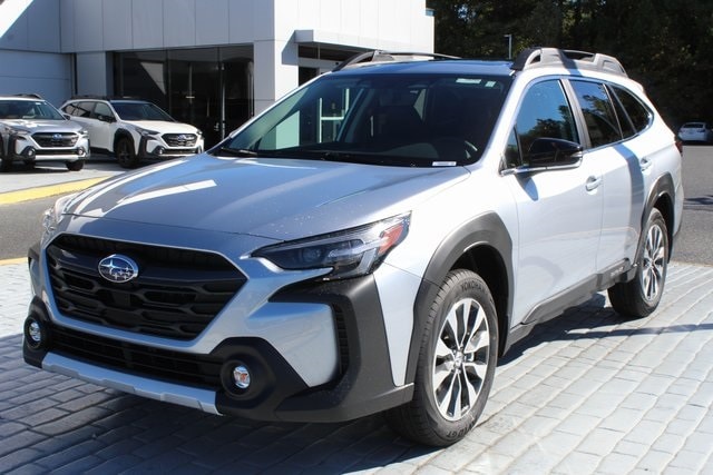 2025 Subaru Outback Limited's photo