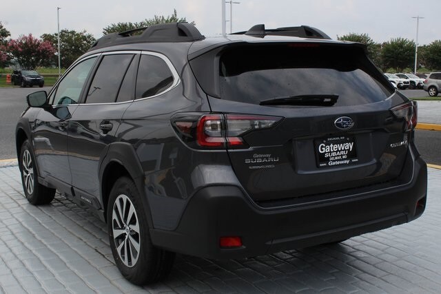 2025 Subaru Outback Premium photo 2