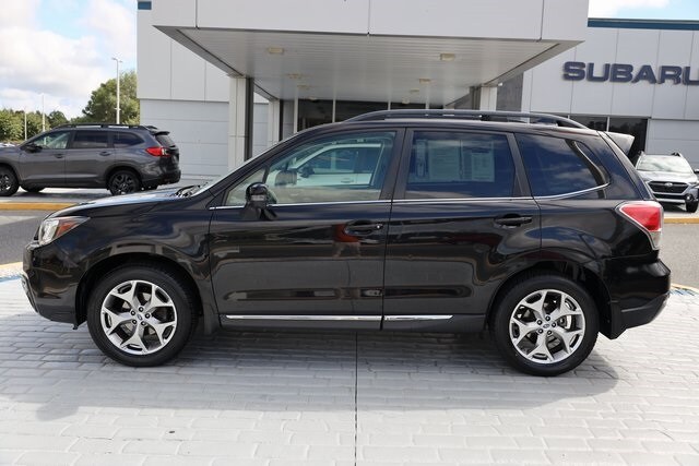 2018 Subaru Forester 2.5i Touring photo 2