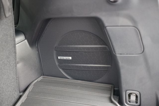 2026 Subaru Ascent Limited - Photo 15