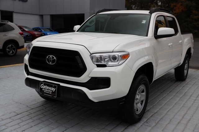 2022 Toyota Tacoma SR's photo
