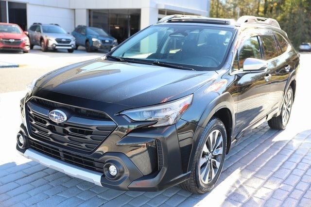 2024 Subaru Outback Touring's photo