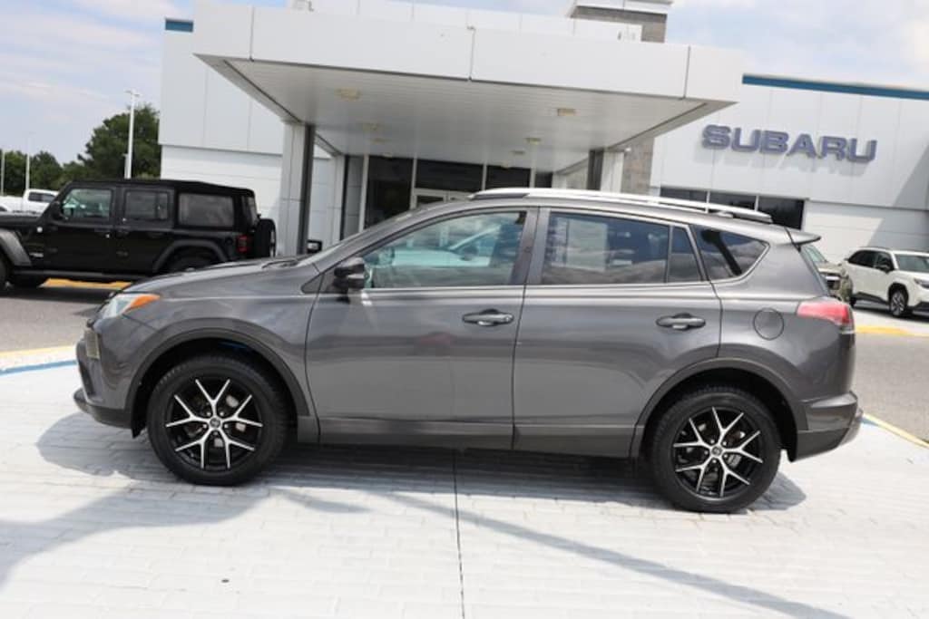 Used 2016 Toyota RAV4 SE SUV