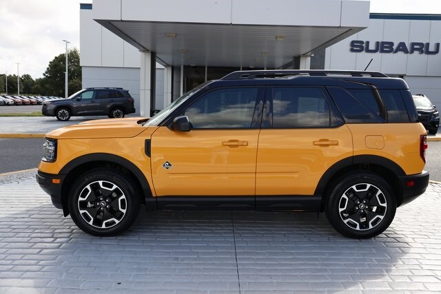 2023 Ford Bronco Sport Outer Banks photo 2
