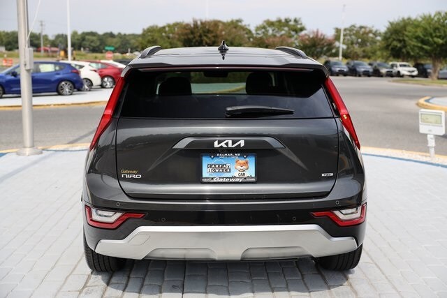 2023 Kia Niro SX Touring photo 4