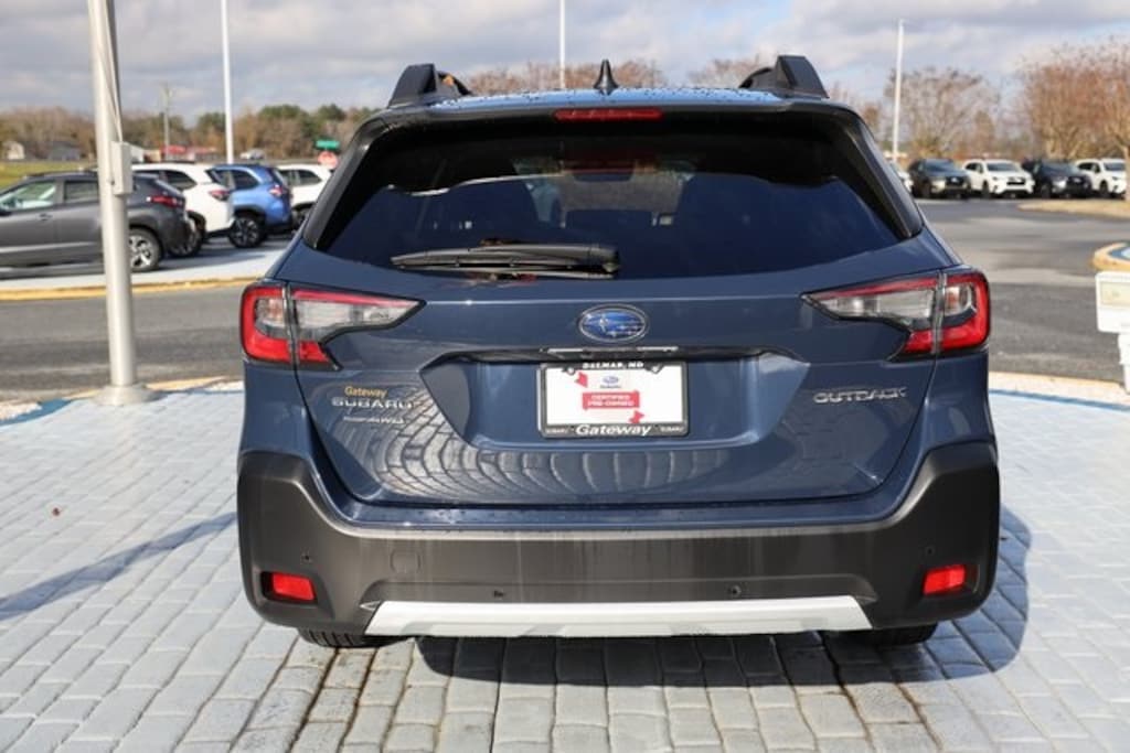Used 2023 Subaru Outback Limited SUV