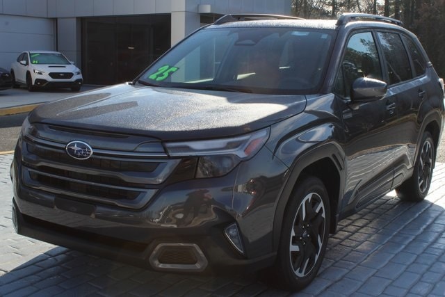 2025 Subaru Forester Limited's photo