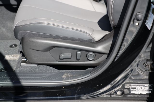 2026 Subaru Outback Limited - Photo 22