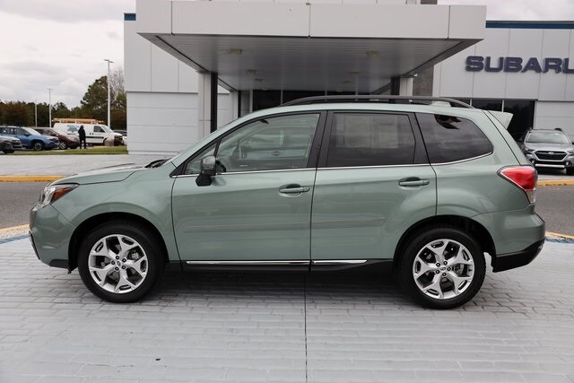 2018 Subaru Forester 2.5i Touring photo 2