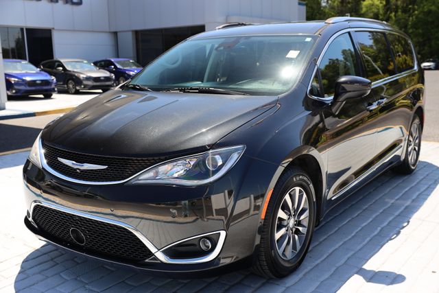 2019 Chrysler Pacifica Touring L Plus's photo