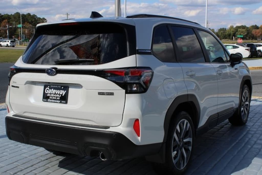 New 2025 Subaru Forester Hybrid Touring SUV