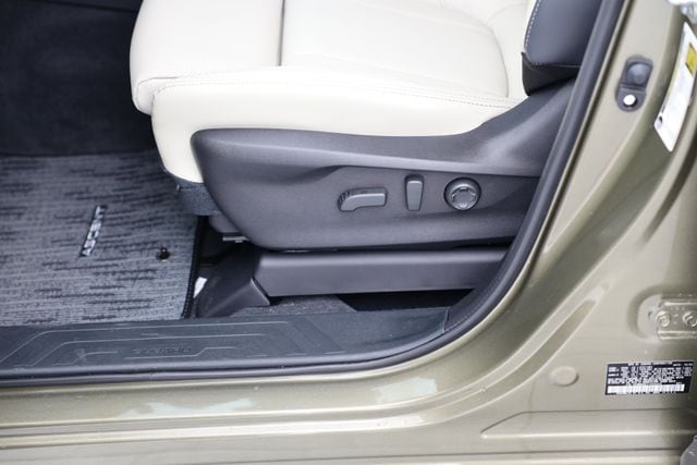 2026 Subaru Ascent Limited - Photo 22