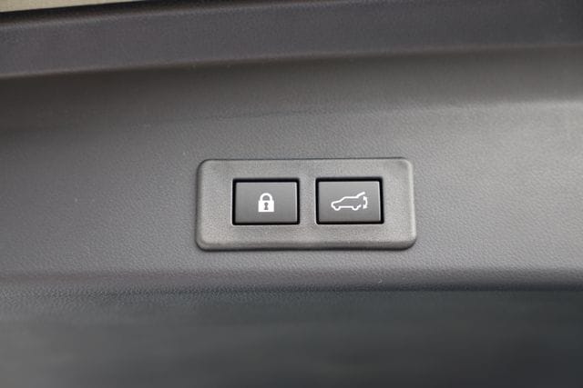 2026 Subaru Ascent Limited - Photo 16