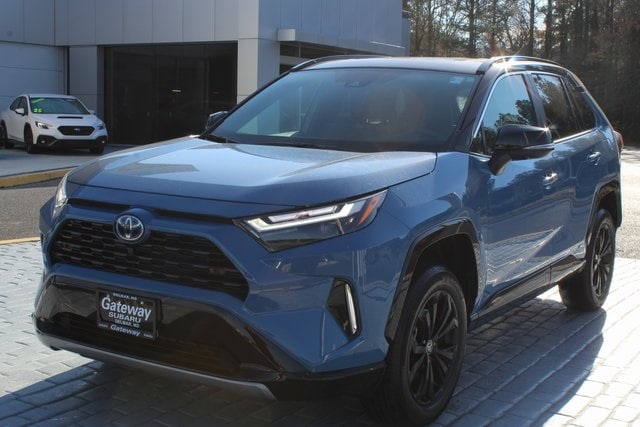 2023 Toyota RAV4 XSE's photo