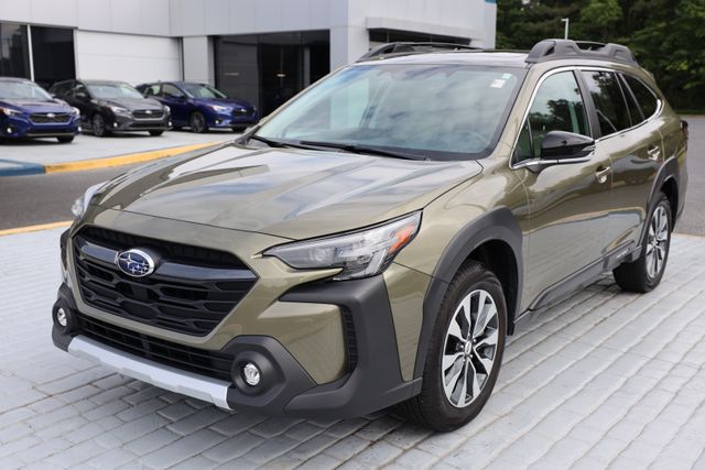 2024 Subaru Outback Limited's photo
