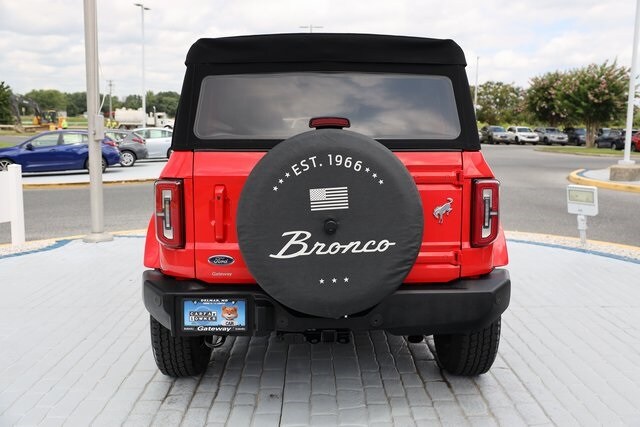 2023 Ford Bronco Outer Banks photo 4