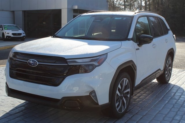 2025 Subaru Forester Touring's photo