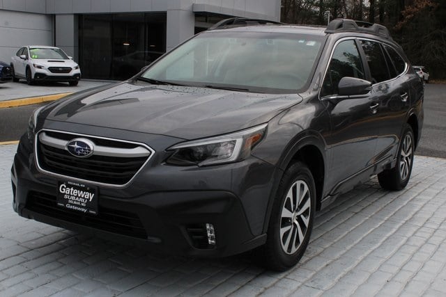 2020 Subaru Outback Premium's photo