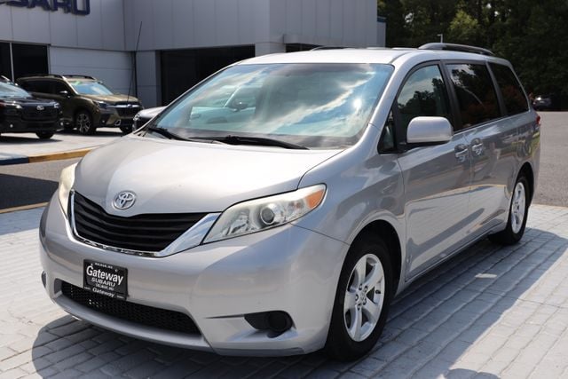2012 Toyota Sienna