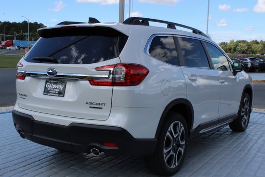 New 2025 Subaru Ascent Limited 7-Passenger SUV