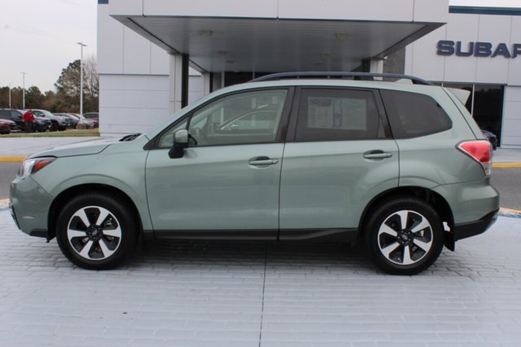 Used 2017 Subaru Forester 2.5i Premium SUV