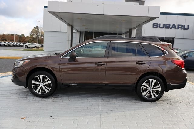 2019 Subaru Outback 2.5i Limited photo 2