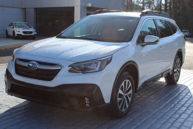 2020 Subaru Outback Premium's photo