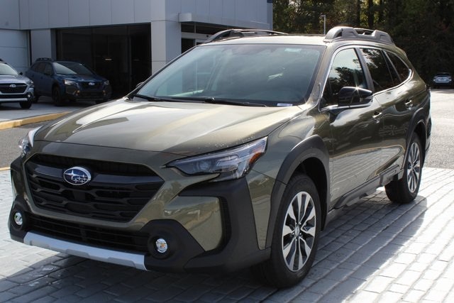 2025 Subaru Outback Limited's photo