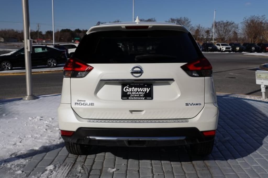 Used 2018 Nissan Rogue SV SUV