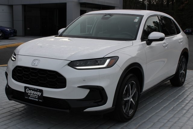 2025 Honda HR-V EX-L's photo