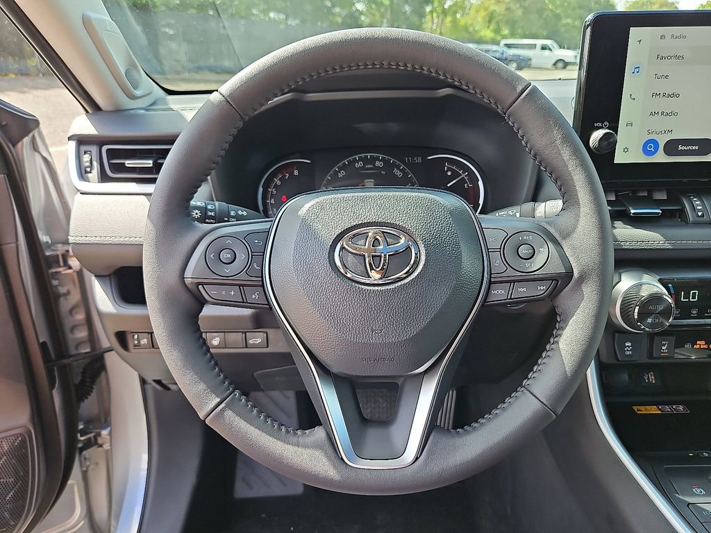 2025 Toyota RAV4 XLE Premium - Photo 17