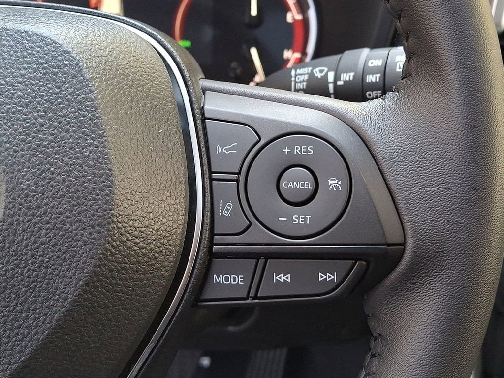 2025 Toyota RAV4 XLE Premium - Photo 23