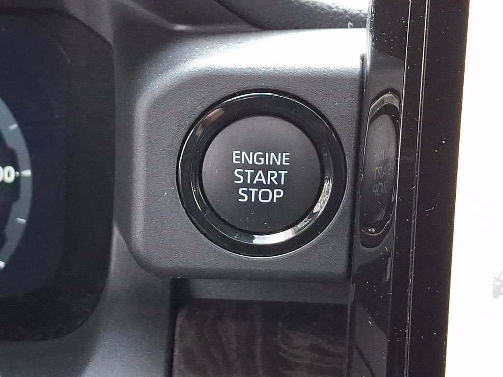 2024 Toyota Tacoma Limited - Photo 24