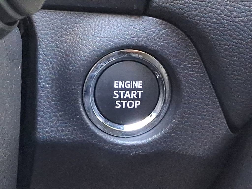 2025 Toyota RAV4 XLE Premium - Photo 24