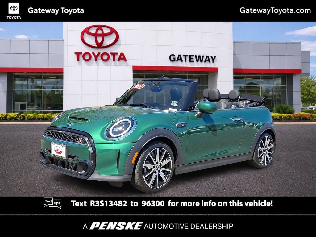 2024 MINI Convertible Cooper S's photo