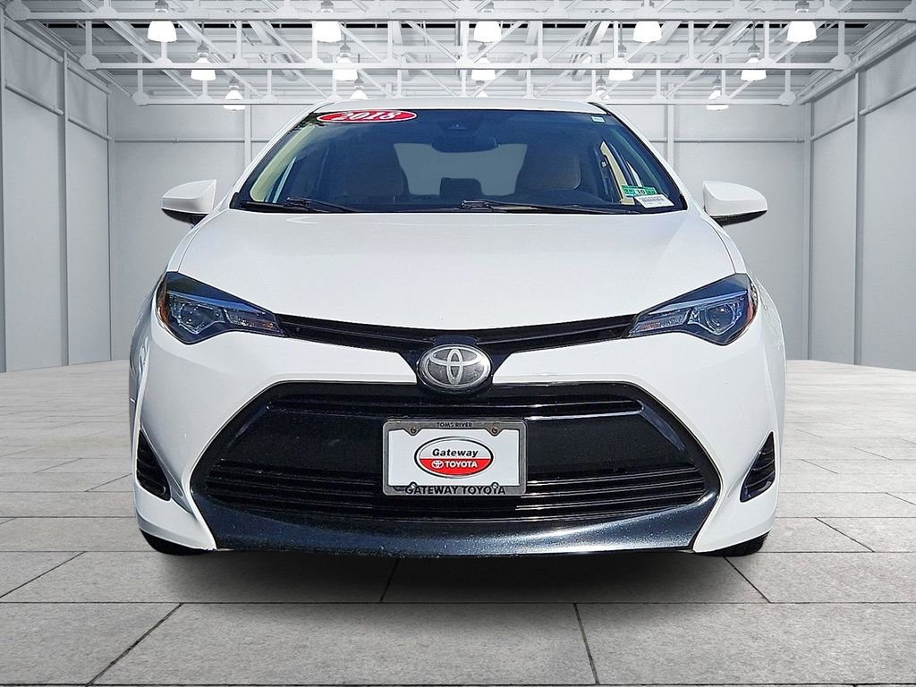 2018 Toyota Corolla LE photo 2
