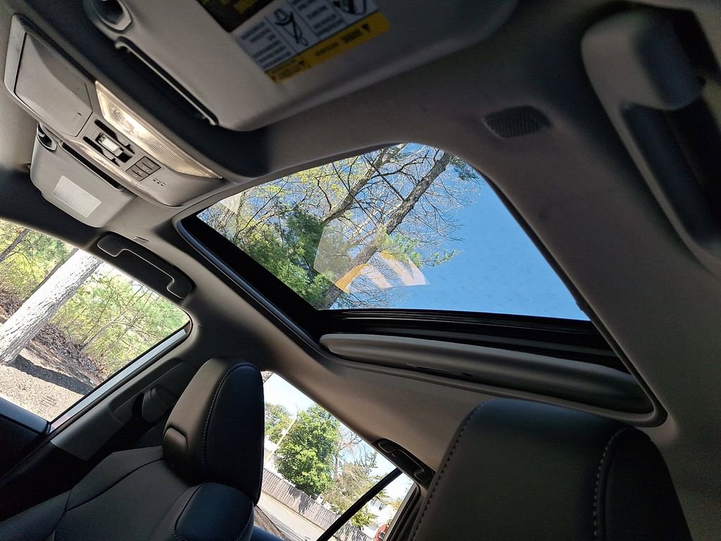 2025 Toyota RAV4 XLE Premium - Photo 26