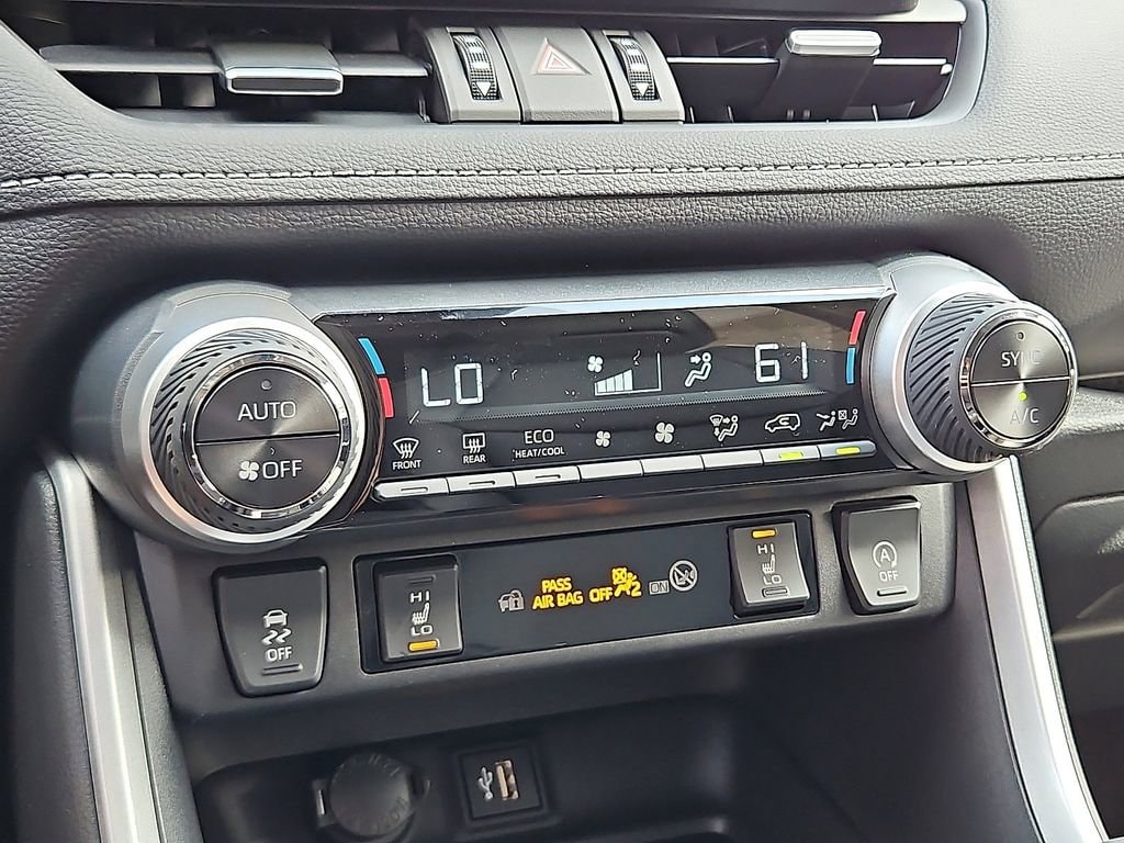 2025 Toyota RAV4 XLE Premium - Photo 14