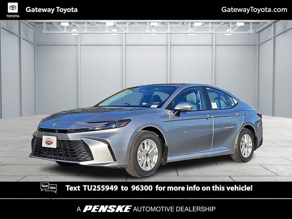 2026 Toyota Camry LE's photo