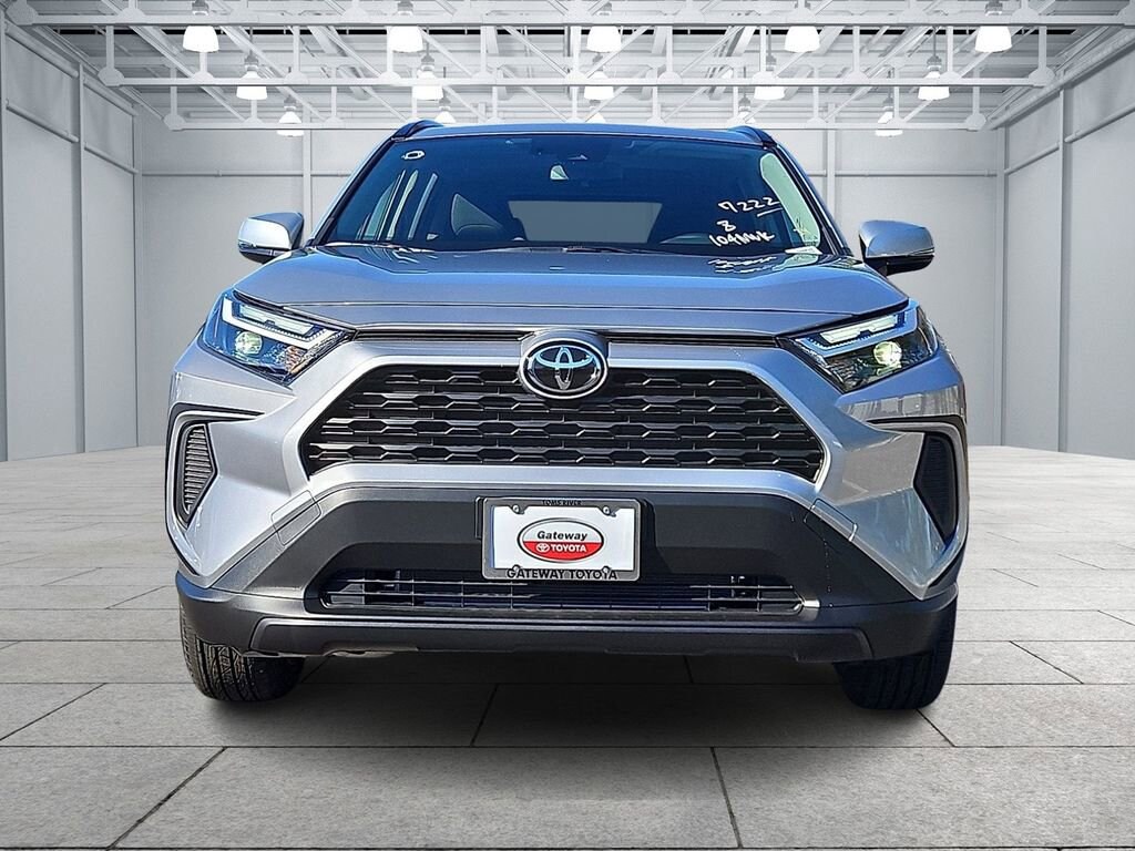 New 2025 Toyota RAV4 XLE XLE AWD SUV
