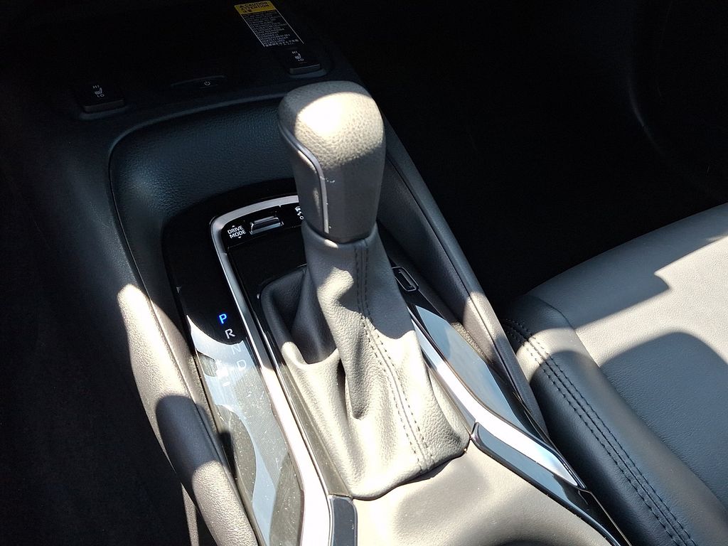 2025 Toyota Corolla XSE - Photo 15