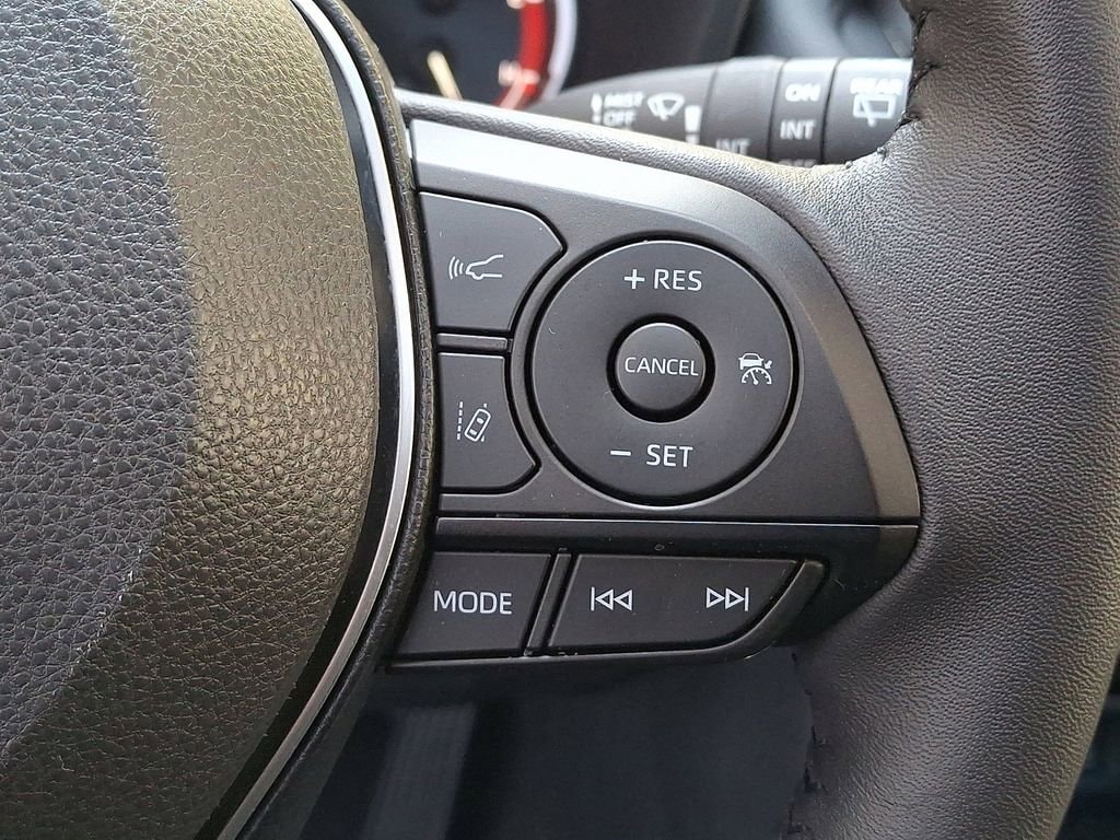 2025 Toyota RAV4 XLE Premium - Photo 23